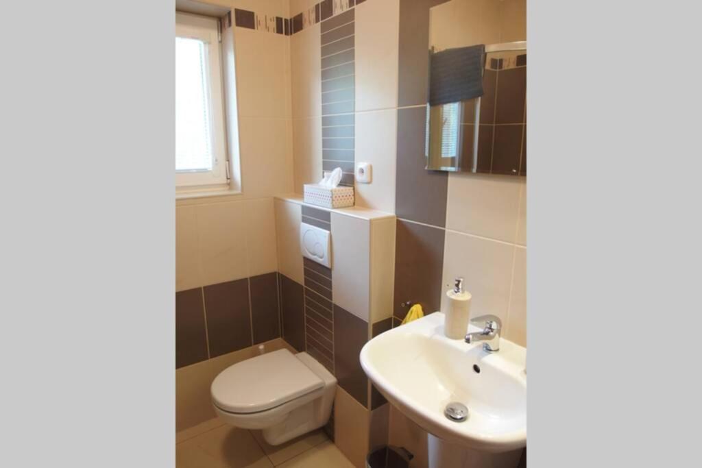 Nice appartment Křoví in family house with shared pool, terrace&garden Krovi Exterior foto