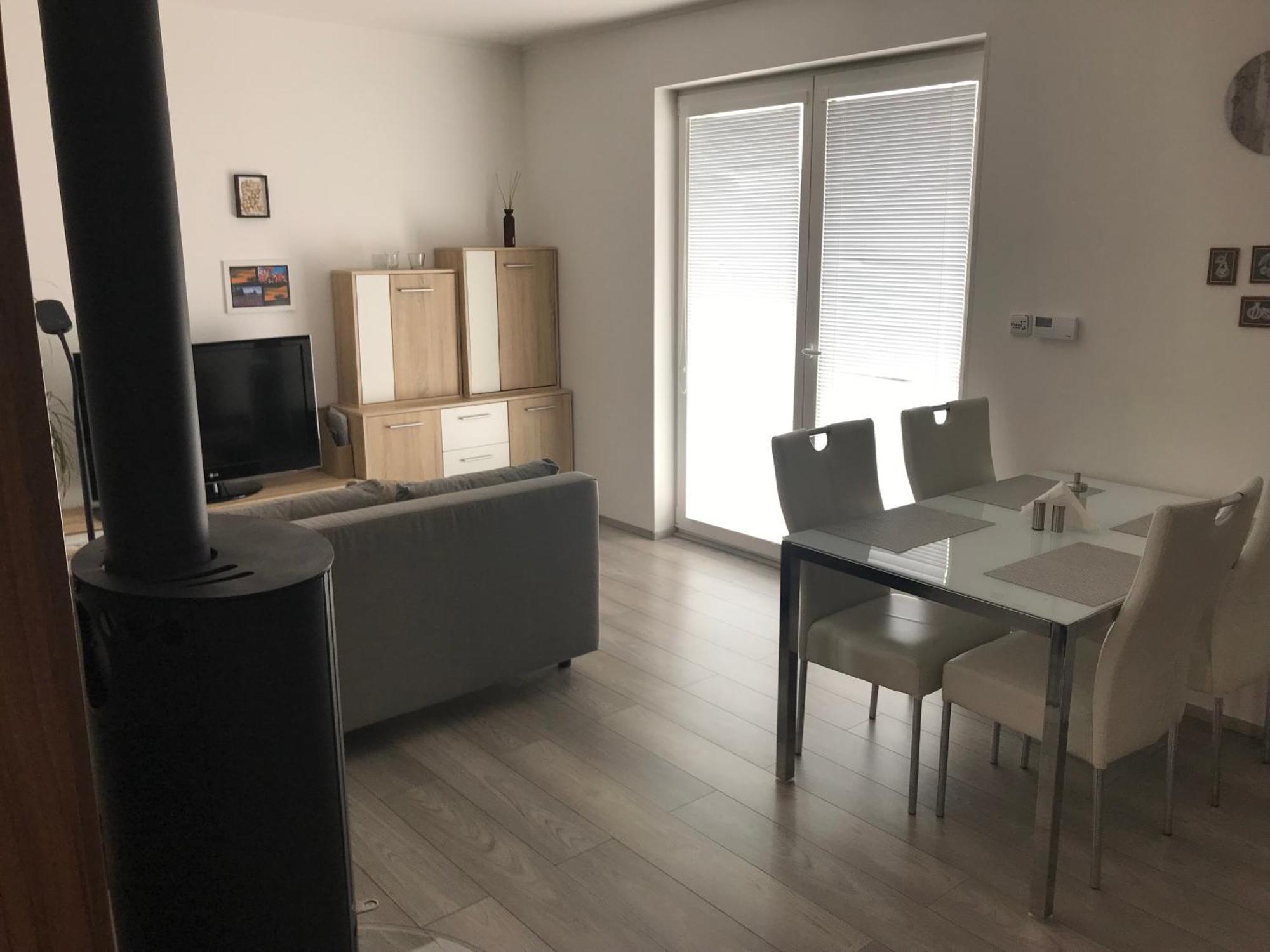 Nice appartment Křoví in family house with shared pool, terrace&garden Krovi Exterior foto